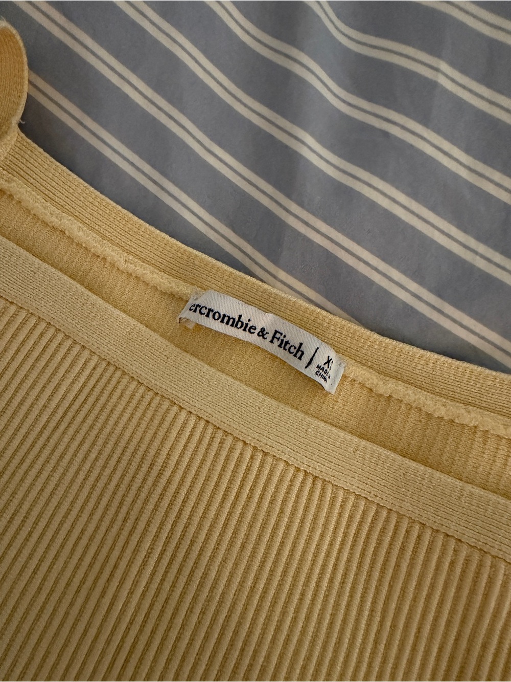 Abercrombie & Fitch Yellow Ribbed Apron Tank Top - Picture 3 of 3